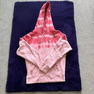 Champion tie dye sweatshirt🩷❤️